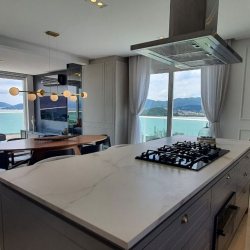 Apartamentos com 216m², 3 quartos, 3 suítes, 3 garagens, no bairro Agronômica em Florianópolis