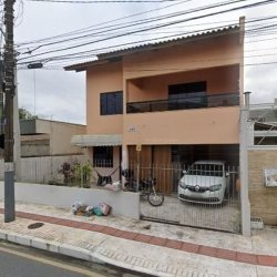 Casa Residencial com 153m², 3 quartos, 3 suítes, 2 garagens, no bairro Centro em Balneário Camboriú