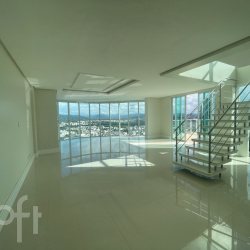 Apartamentos com 245m², 3 quartos, 3 suítes, 5 garagens, no bairro Centro em Balneário Camboriú