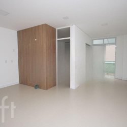 Apartamentos com 57m², 1 quarto, 1 garagem, no bairro Lagoa da Conceição em Florianópolis