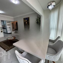 Apartamentos com 108m², 3 quartos, 1 suíte, 1 garagem, no bairro Centro em Balneário Camboriú