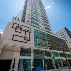 Apartamentos com 137m², 3 quartos, 3 suítes, 3 garagens, no bairro Centro em Balneário Camboriú