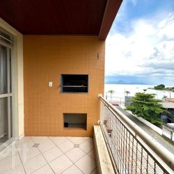 Apartamentos com 74m², 2 quartos, 1 suíte, 1 garagem, no bairro Coqueiros em Florianópolis