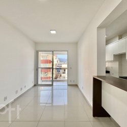 Apartamentos com 88m², 3 quartos, 1 suíte, 1 garagem, no bairro Pagani em Palhoça