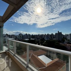 Apartamentos com 136m², 2 quartos, 2 garagens, no bairro Centro em Florianópolis