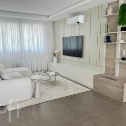 Apartamentos com 142m², 4 quartos, 4 suítes, 3 garagens, no bairro Centro em Balneário Camboriú