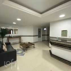 Apartamentos com 259m², 3 quartos, 1 suíte, 2 garagens, no bairro Centro em Balneário Camboriú