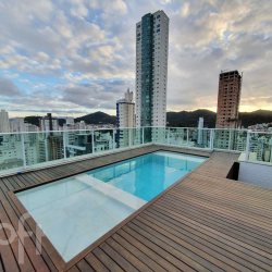 Apartamentos com 268m², 3 quartos, 3 suítes, 4 garagens, no bairro Pioneiros em Balneário Camboriú