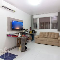 Apartamentos com 42m², 1 quarto, 1 garagem, no bairro Centro em Florianópolis