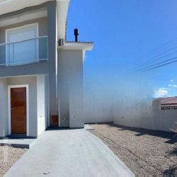 Casa Residencial com 68m², 2 quartos, 1 suíte, 1 garagem, no bairro Praia do Sonho em Palhoça