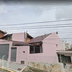 Casa Residencial com 135m², 3 quartos, 1 suíte, 1 garagem, no bairro Centro em Florianópolis