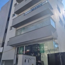 Apartamentos com 95m², 2 quartos, 2 suítes, 2 garagens, no bairro Centro em Florianópolis