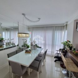 Apartamentos com 99m², 3 quartos, 1 suíte, 2 garagens, no bairro Pioneiros em Balneário Camboriú