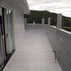 Casa Residencial com 42m², 3 quartos, 1 garagem, no bairro Monte Verde em Florianópolis