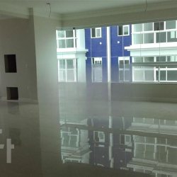 Apartamentos com 133m², 3 quartos, 1 suíte, 2 garagens, no bairro Centro em Balneário Camboriú