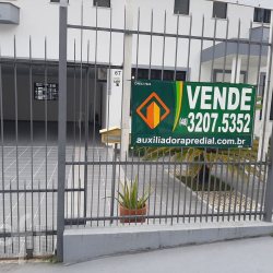 Casa Residencial com 394m², 5 quartos, 4 suítes, no bairro Centro em Florianópolis