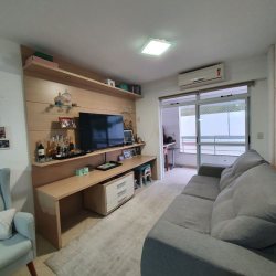 Apartamentos com 71m², 2 quartos, 1 suíte, 2 garagens, no bairro Itacorubi em Florianópolis