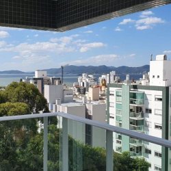 Apartamentos com 102m², 3 quartos, 1 suíte, 2 garagens, no bairro Jardim Atlântico em Florianópolis