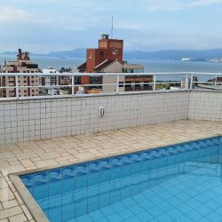 Apartamentos com 218m², 3 quartos, 1 suíte, 2 garagens, no bairro Canto em Florianópolis