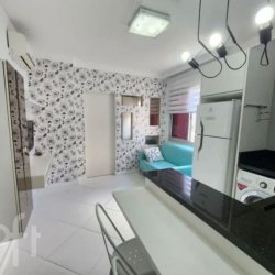 Apartamentos com 67m², 1 quarto, 1 garagem, no bairro Centro em Florianópolis