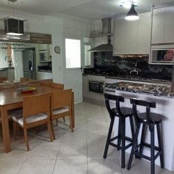 Apartamentos com 110m², 3 quartos, 3 suítes, no bairro Jurere Leste em Florianópolis