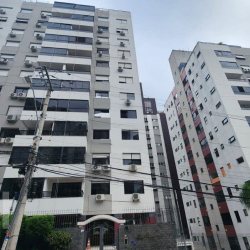 Apartamentos com 111m², 3 quartos, 1 suíte, 2 garagens, no bairro Agronômica em Florianópolis