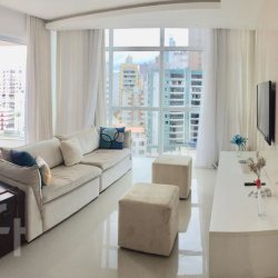 Apartamentos com 169m², 3 quartos, 3 suítes, 2 garagens, no bairro Centro em Balneário Camboriú