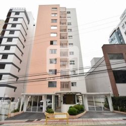 Apartamentos com 25m², 1 quarto, 1 garagem, no bairro Centro em Florianópolis