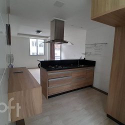 Apartamentos com 80m², 3 quartos, 1 suíte, 1 garagem, no bairro Centro em Florianópolis