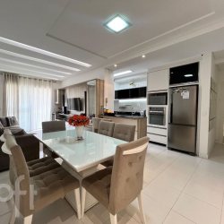 Apartamentos com 191m², 4 quartos, 2 suítes, 2 garagens, no bairro João Paulo em Florianópolis