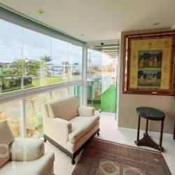 Apartamentos com 97m², 3 quartos, 1 suíte, 1 garagem, no bairro Jurere Leste em Florianópolis