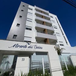 Apartamentos com 94m², 3 quartos, 1 suíte, 1 garagem, no bairro Capoeiras em Florianópolis