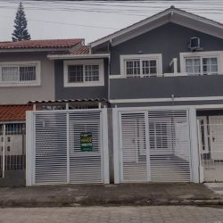 Casa Residencial com 100m², 2 quartos, 1 suíte, no bairro Canasvieiras em Florianópolis