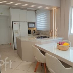 Apartamentos com 250m², 3 quartos, 2 suítes, 1 garagem, no bairro Centro em Balneário Camboriú