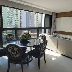 Apartamentos com 111m², 3 quartos, 3 suítes, 2 garagens, no bairro Centro em Balneário Camboriú