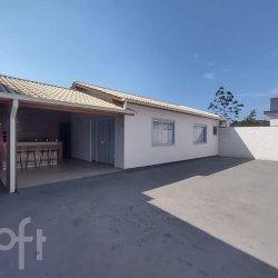 Casa Residencial com 85m², 3 quartos, 1 suíte, 3 garagens, no bairro Pinheira em Palhoça