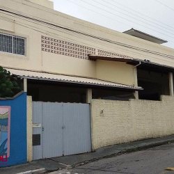 Galpao/Deposito com 1270m², 6 garagens, no bairro Serraria em São José