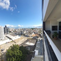 Apartamentos com 82m², 2 quartos, 1 suíte, 1 garagem, no bairro Estreito em Florianópolis