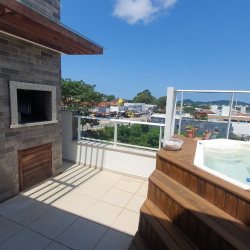 Cobertura com 142m², 3 quartos, 1 suíte, 3 garagens, no bairro Campeche em Florianópolis