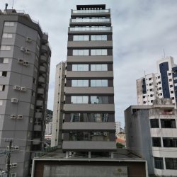 Sala com 48m², 1 garagem, no bairro Centro em Florianópolis