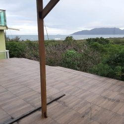 Casa Residencial/Comercial com 350m², 3 garagens, no bairro MORRO DAS PEDRAS em Florianópolis