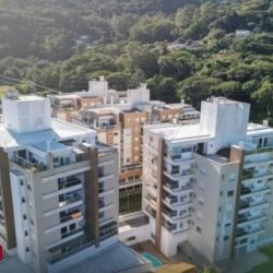 Apartamentos com 73m², 2 quartos, 1 suíte, 2 garagens, no bairro Córrego Grande em Florianópolis