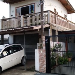 Casa Residencial com 90m², 3 quartos, 1 suíte, 1 garagem, no bairro Forquilhas em São José