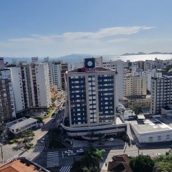 Apartamentos com 71m², 2 quartos, 1 suíte, 2 garagens, no bairro Centro em Florianópolis