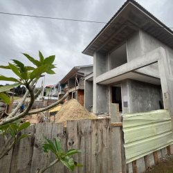 Casa Residencial com 179m², 3 quartos, 3 suítes, no bairro Lagoa Da Conceição em Florianópolis