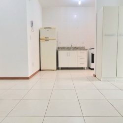 Apartamentos com 93m², 2 quartos, 2 garagens, no bairro Carvoeira em Florianópolis