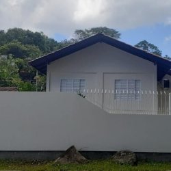 Casa Residencial com 87m², 2 quartos, 2 suítes, 2 garagens, no bairro São Miguel (Guaporanga) em Biguaçu