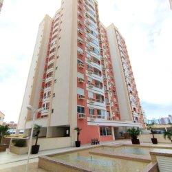 Apartamentos com 105m², 3 quartos, 1 suíte, 2 garagens, no bairro Barreiros em São José