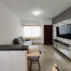 Casa Residencial com 74m², 3 quartos, 1 suíte, 2 garagens, no bairro Forquilhas em São José