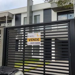 Casa Residencial com 172m², 3 quartos, 3 suítes, 2 garagens, no bairro Ingleses do Rio Vermelho em Florianópolis